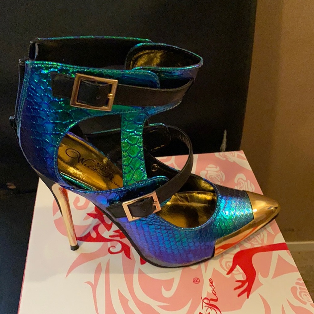 Blue green snake skin bootie heel